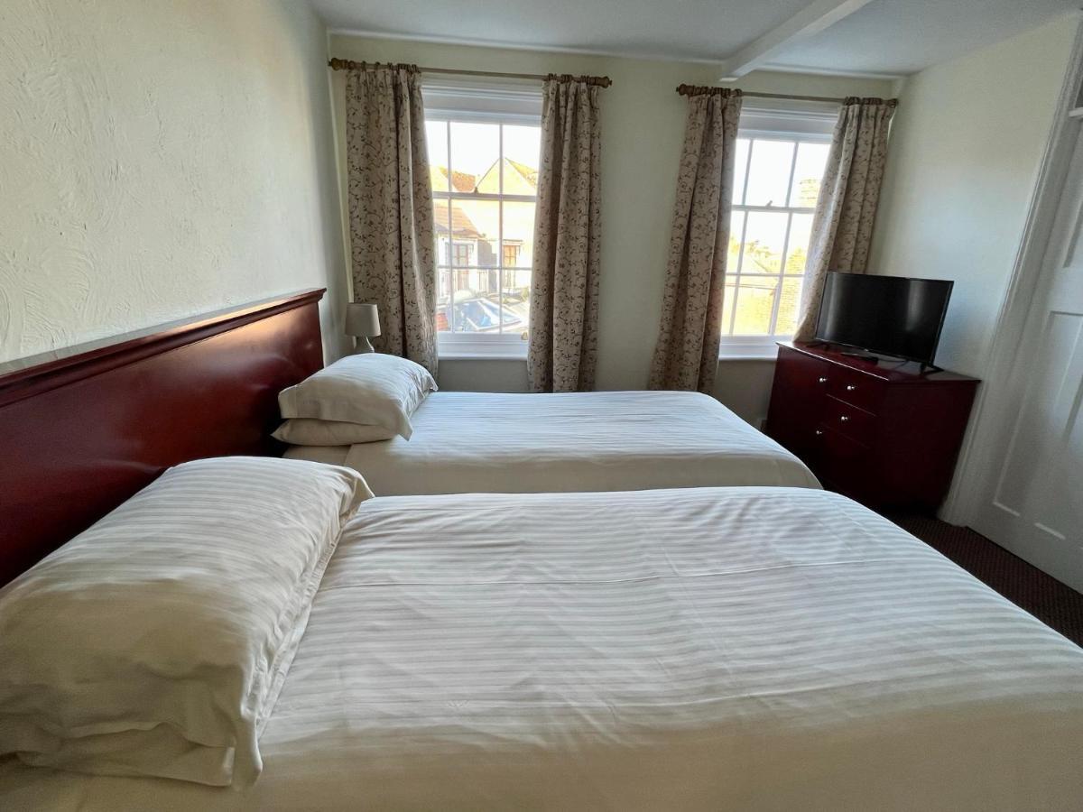 Calverts Hotel - Newport, Isle Of Wight Εξωτερικό φωτογραφία