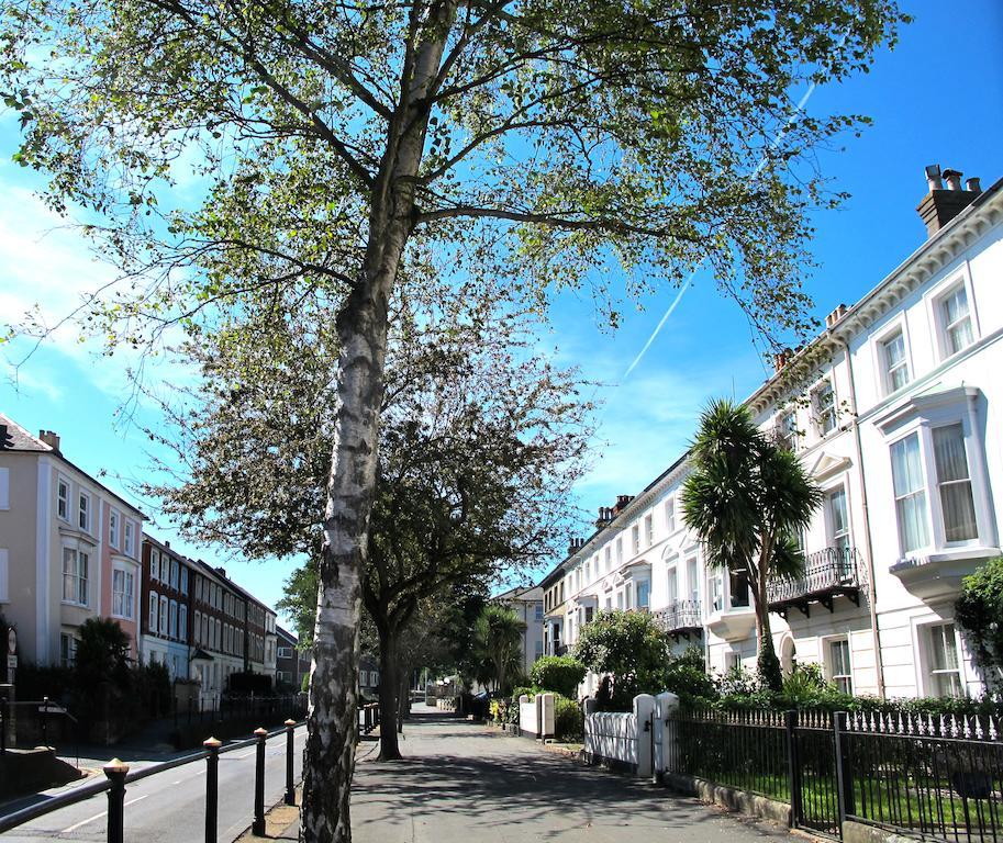 Calverts Hotel - Newport, Isle Of Wight Νιούπορτ Εξωτερικό φωτογραφία