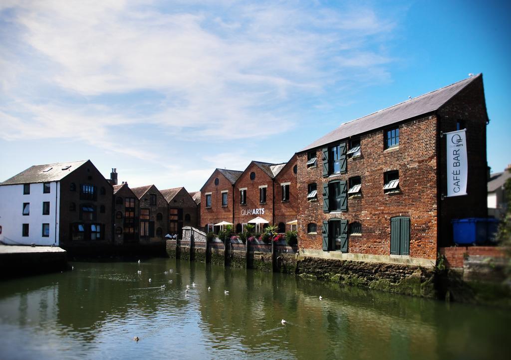 Calverts Hotel - Newport, Isle Of Wight Νιούπορτ Εξωτερικό φωτογραφία